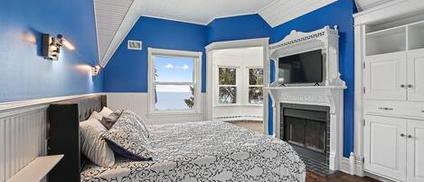 5 bedrooms, iron/ironing board, free WiFi, bed sheets