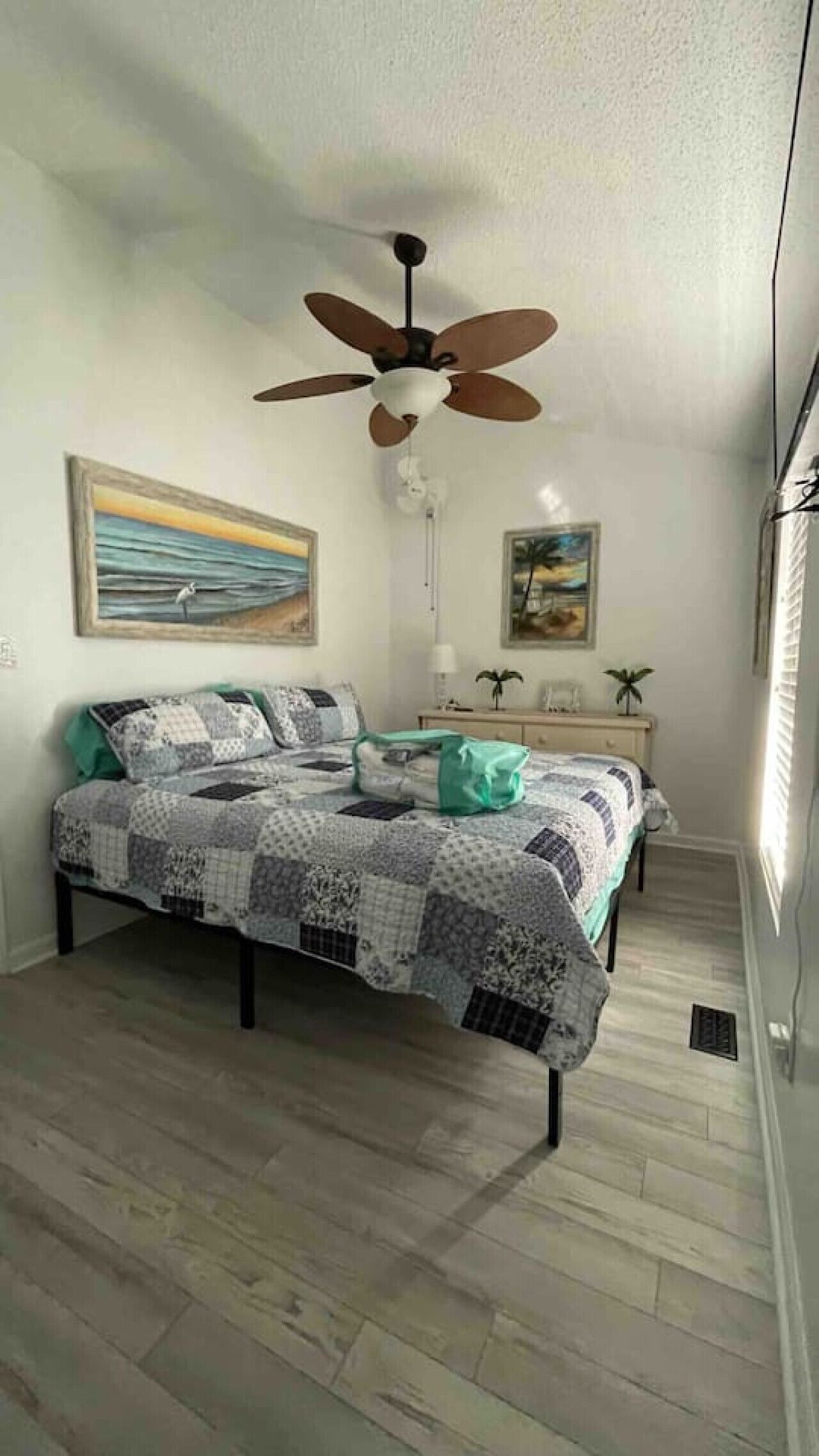 3 bedrooms, iron/ironing board, travel crib, free WiFi