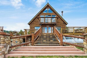 Exterior - Private Ranch for Weddings, Retreats, Reunions. Sleeps 30 in two lodging units, (Eagle Nest)