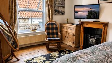 2 bedrooms, iron/ironing board, WiFi (free), bed sheets