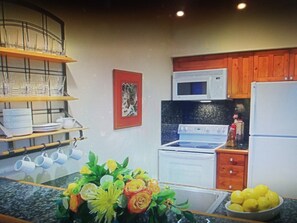 Private kitchen - Ski in/ski out lodge in BeaverCreek Village available Jan.23-Jan.30,2027 only (avon)