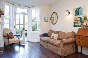 TV, DVD player, books, offices
