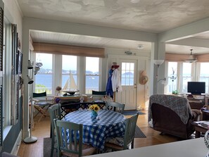 Dining - EAGLE'S REST (Jonesport)