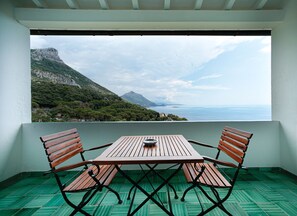 Tempat makan outdoor