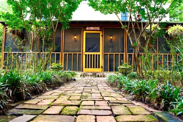 Charming front entrance.