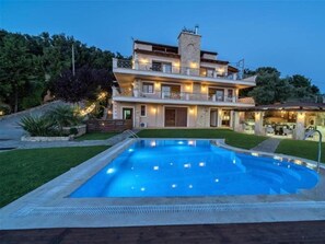 Outdoor pool - Zeus Villa (Rethymno)