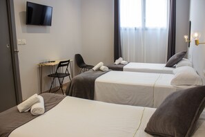 City Room | Desk, laptop workspace, free WiFi, bed sheets