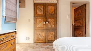 1 soverom, skrivebord, strykejern/-brett og wi-fi