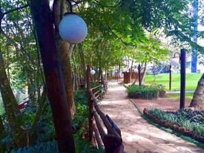 Property grounds - Waters of the Mountains. 2 bedroom apartment (Rio Quente)