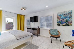 2 bedrooms, desk, iron/ironing board, travel cot - Coastal Cottage 214 | Large Ocean View Deck | Gas Grill (Fernandina Beach)