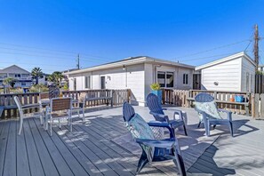Outdoor dining - Coastal Cottage 214 | Large Ocean View Deck | Gas Grill (Fernandina Beach)