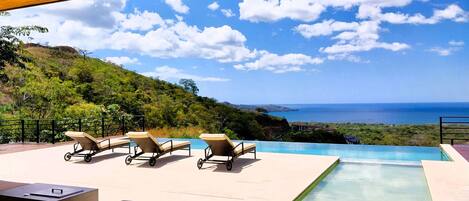 Outdoor pool, an infinity pool