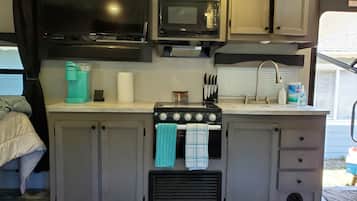 Fridge, microwave, oven, stovetop