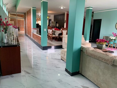 Tena, Hermosa y acogedora casa