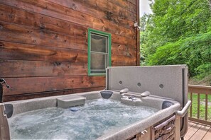 Bain à remous extérieur