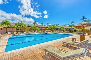 Piscina all'aperto, una piscina riscaldata