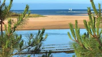 Na praia