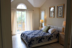 5 bedrooms, in-room safe, desk, iron/ironing board