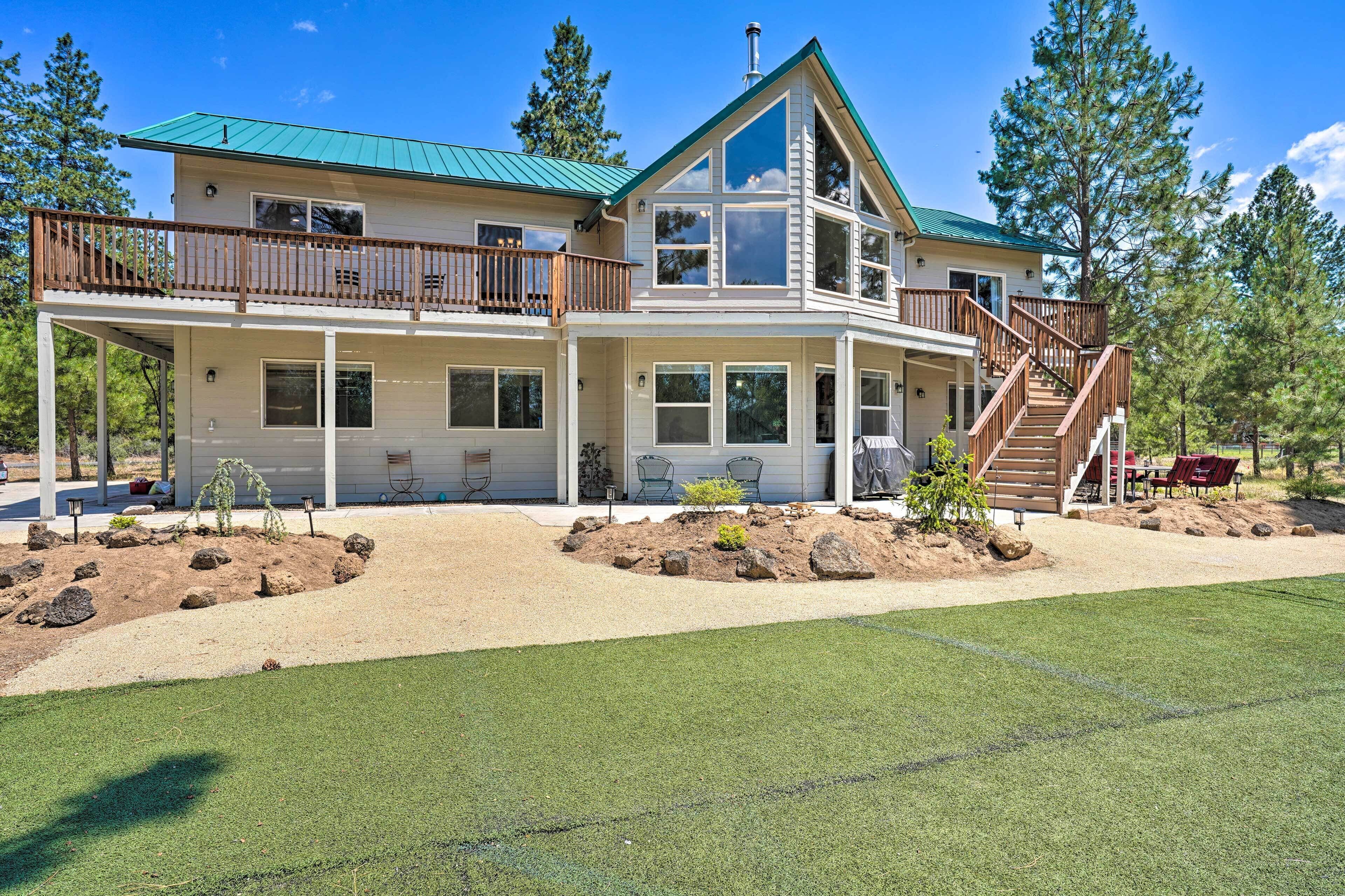 10-Acre Bend Home < 4 Mi to Old Mill District