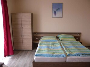 1 bedroom, WiFi - Studio child-friendly with internet and barbecue facilities (Balatonföldvár)