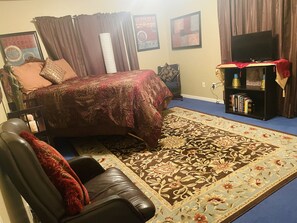 1 bedroom, iron/ironing board, WiFi, bed sheets
