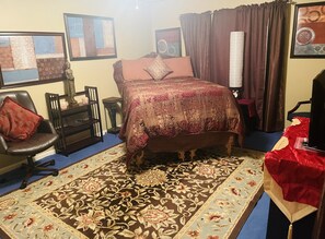 1 bedroom, iron/ironing board, WiFi, bed sheets