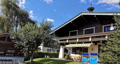 Belle maison de vacances privée pour 9 personnes avec TV, terrasse, animaux admis et parking