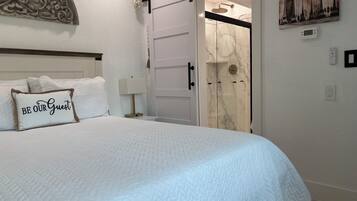 1 chambre, fer et planche à repasser, accès au Wi-Fi (inclus)
