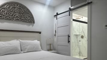 1 bedroom, iron/ironing board, travel crib, free WiFi