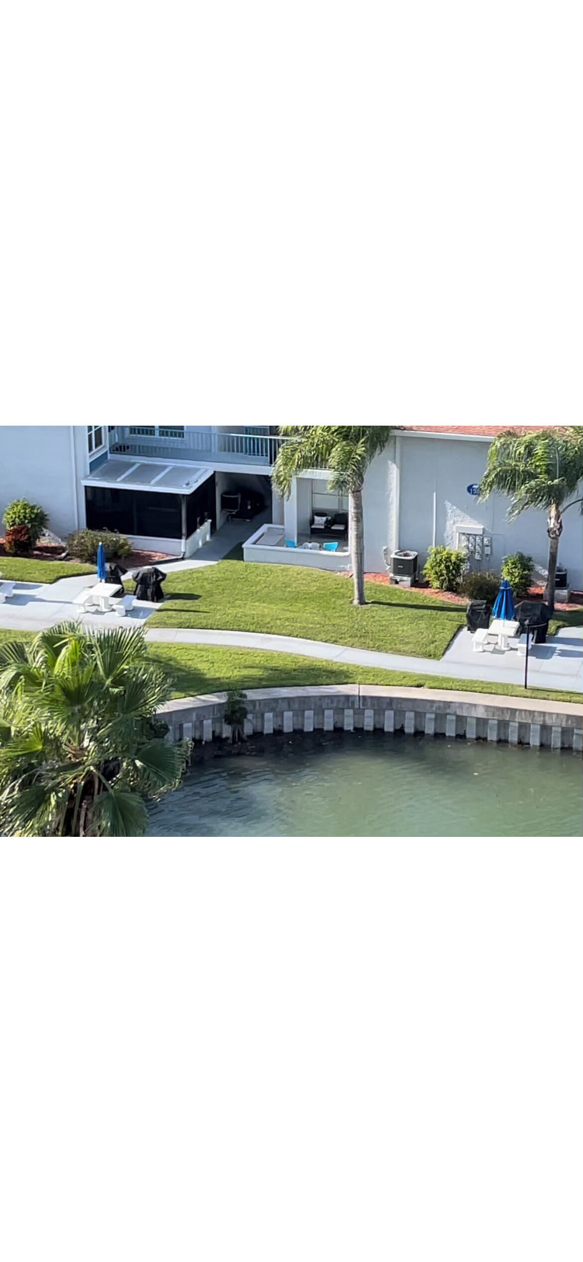 室外游泳池，恒温泳池