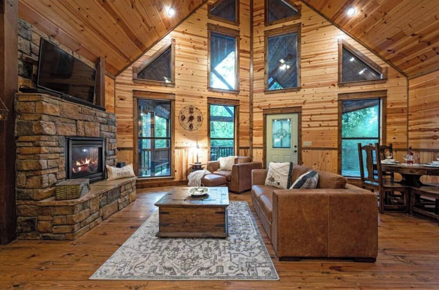 Télévision, cheminée