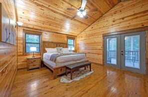 2 chambres, fer et planche Ă repasser, Wi-Fi gratuit, draps fournis