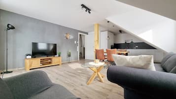 Fernseher, Stereoanlage