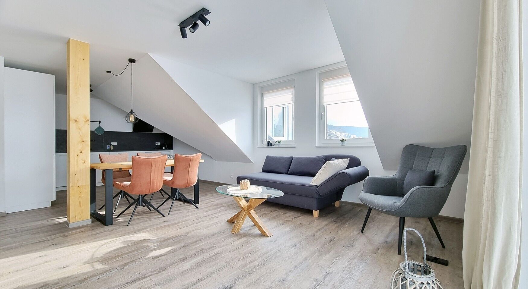 Télévision, chaîne hi-fi