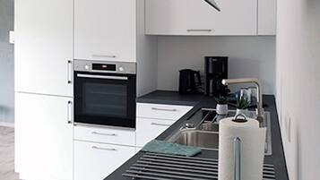 Kühlschrank, Ofen, Herdplatte, Geschirrspüler