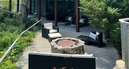 Save 15% Off 4 Night Stay! Amazing Waterfall/Lake Views! Pool, Dock!