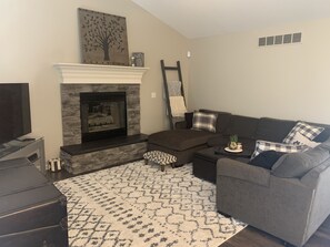 Smart TV, fireplace, DVD player