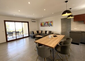 Dining - Residence La Listrella apt 1 (Monticello)