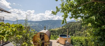 Apartment "Thalerhof Sancta Sebastianus" with Mountain View, Garden & Wi-Fi