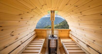 Holiday Apartment "Thalerhof Naturae Lignum" with Mountain View, Garden & Wi-Fi