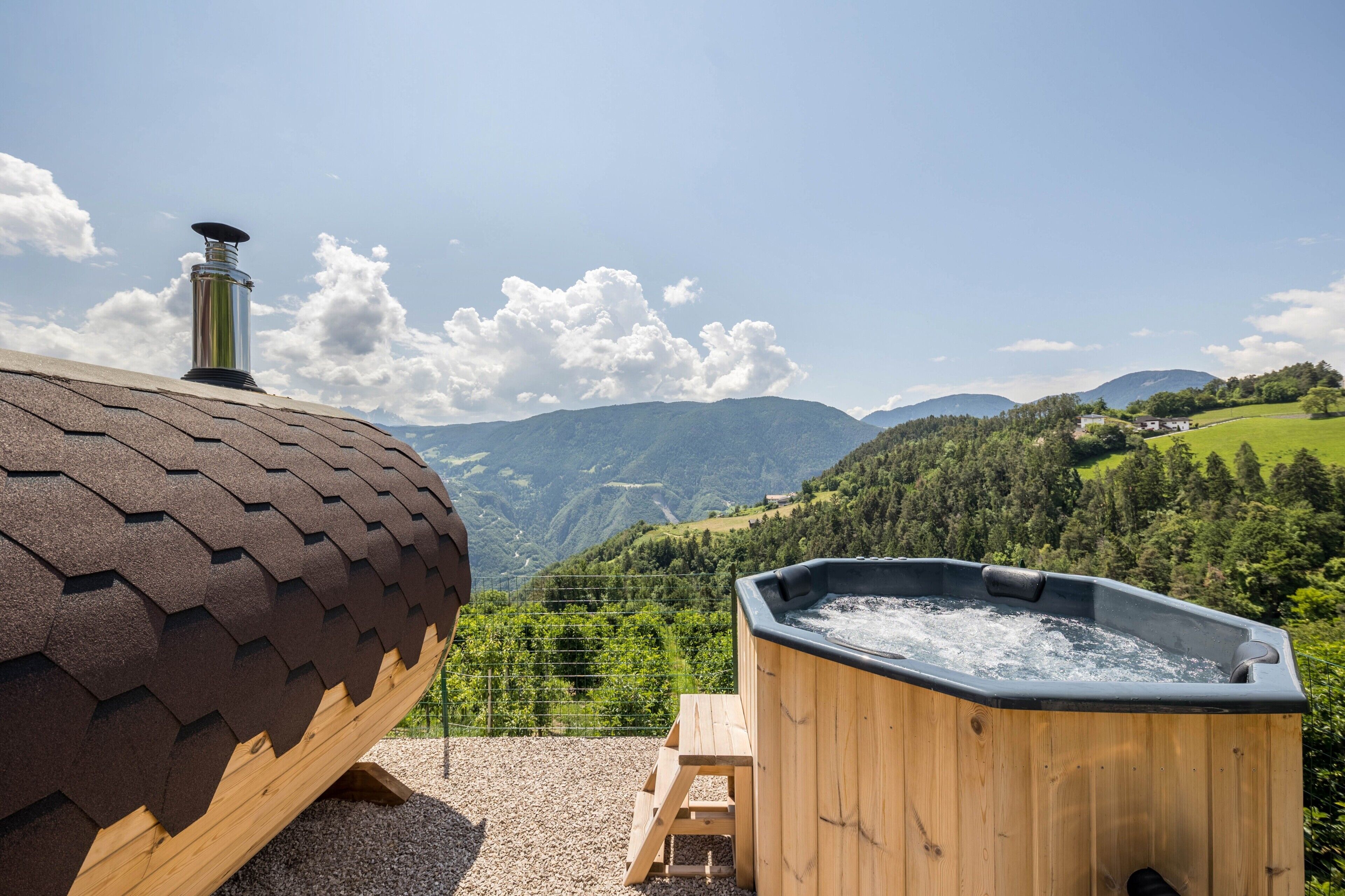 Bain à remous extérieur