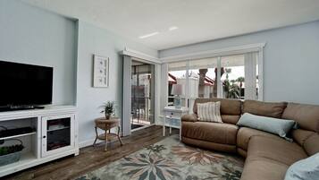 Studio (1 Bedroom) | Interior