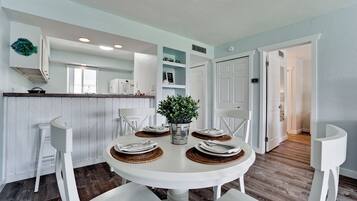 Studio (1 Bedroom) | Interior