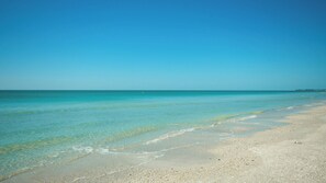 Studio (1 Bedroom) | Interior - Runaway Bay Resort by BBG (Bradenton Beach)
