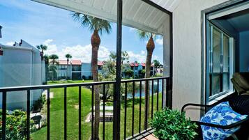 Studio (1 Bedroom) | Front of property