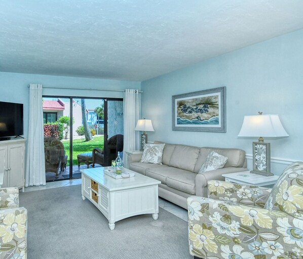 Studio (2 Bedrooms) | Front of property