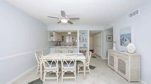 Studio (2 Bedrooms) | Interiör