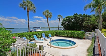 Harbor Villa Club 312 - 2016895