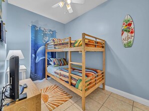 Studio (3 Bedrooms) | Interior