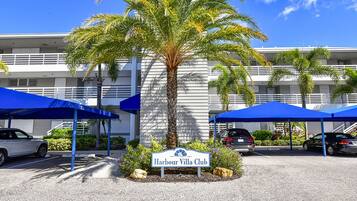 Studio (2 Bedrooms) | Interior